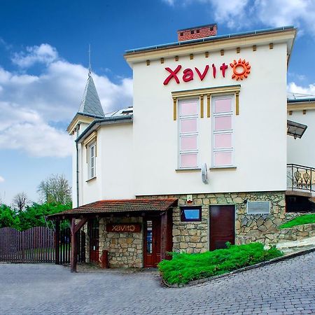 Xavito Bed & Breakfast Sanok Exterior photo