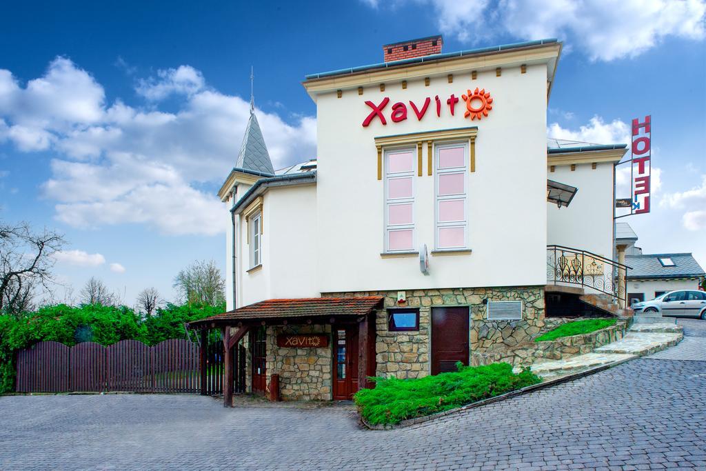 Xavito Bed & Breakfast Sanok Exterior photo